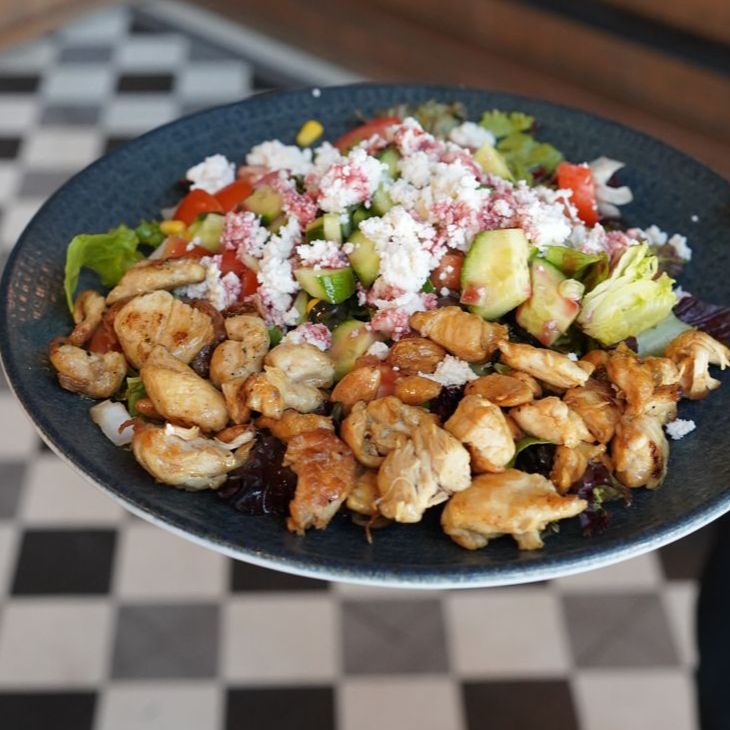 Bademli Tavuklu Salata -  ₺
