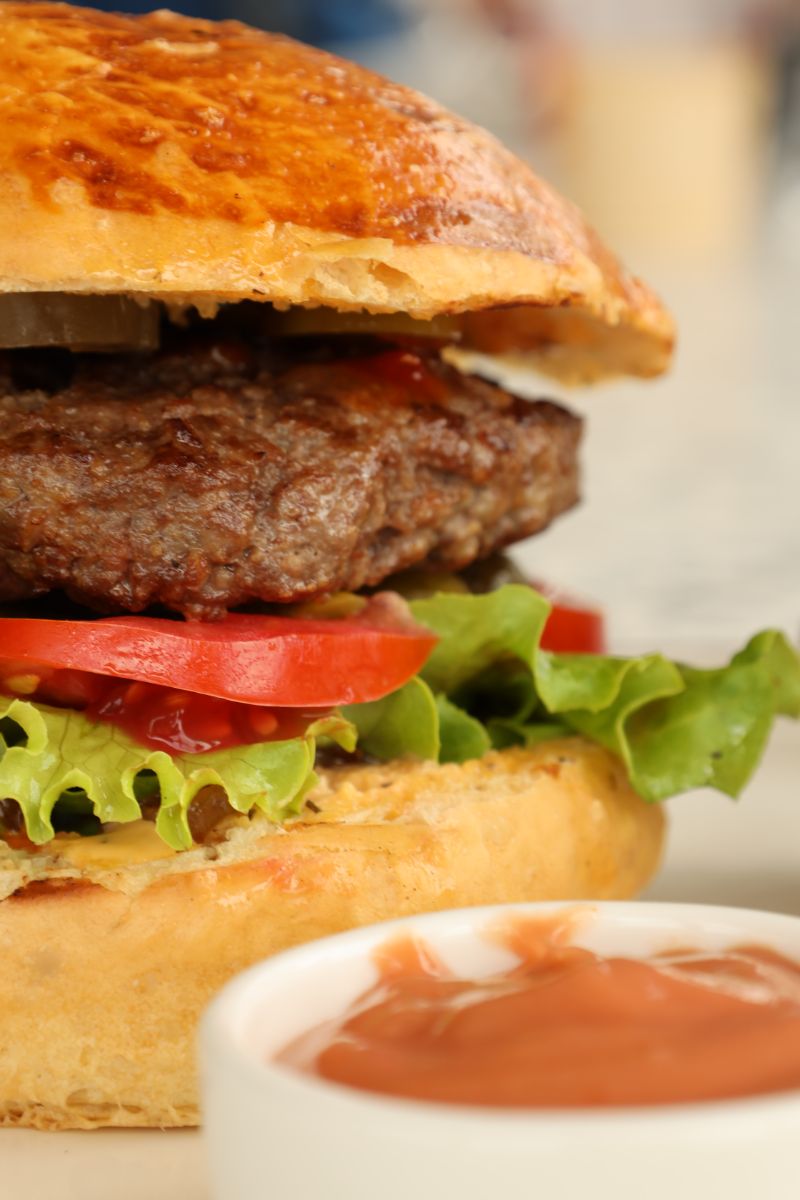 İstiridye Mantarlı Burger -  ₺
