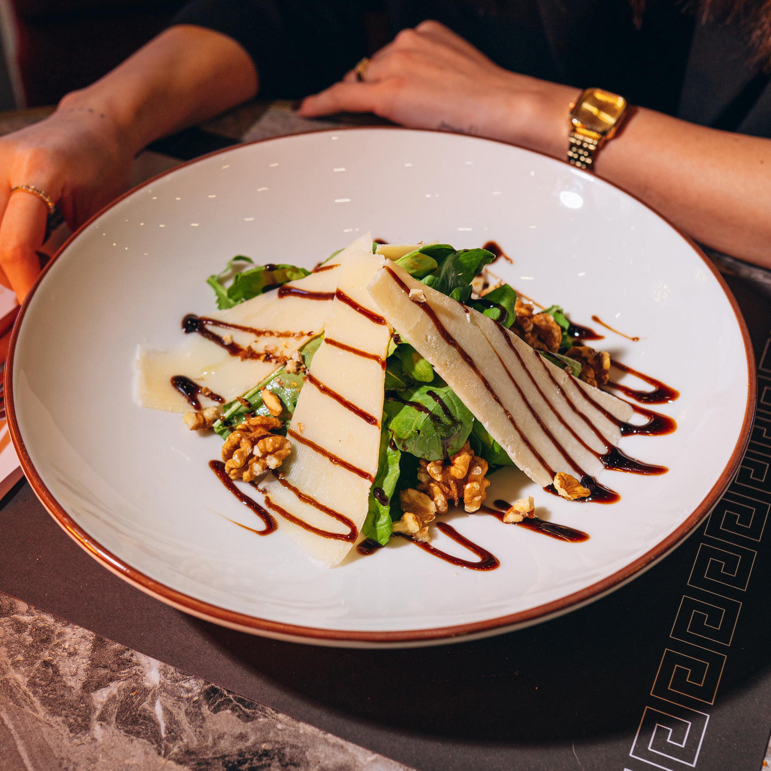 Roka Parmesan Salata -  ₺

