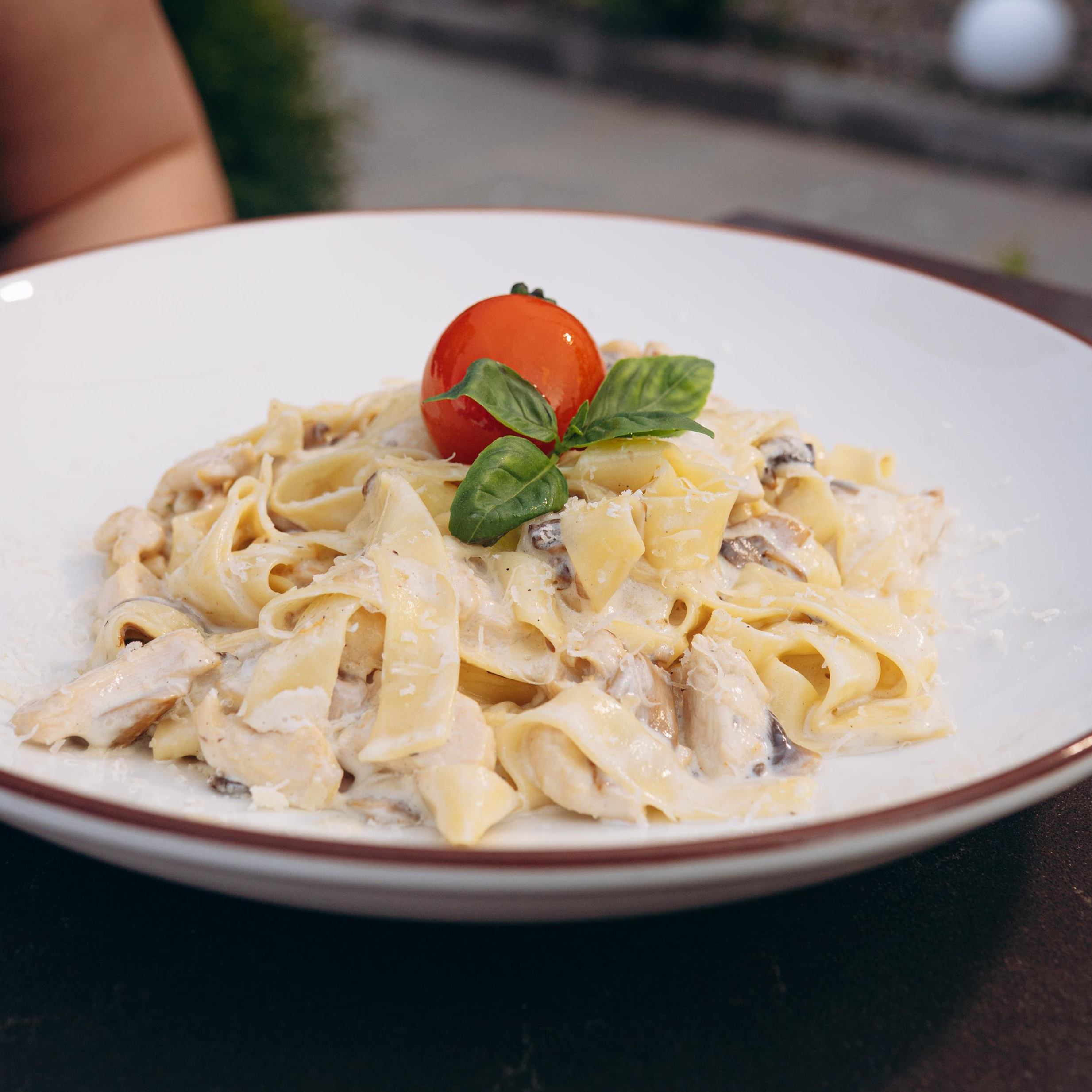 Fettuccine Alfredo -  ₺
